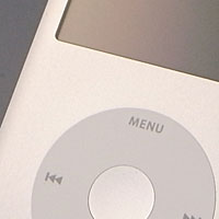 ホイールの「MENU」長押しで、メインメニューに移動する（iPod classic）