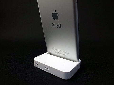 iPhone 5s DockとiPhone 5c Dock