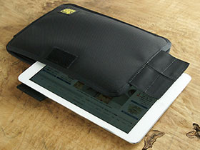 バンナイズ iPad Air用薄型キャリングケース／横型　Smart Case/Smart Cover対応