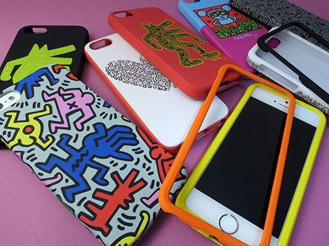 GRAPHT Keith Haring Collection Bezel Case for iPhone 5s/5 with Earphones
