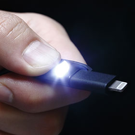 Deff Super Tangle-Free Flat Design Cable with LED Light