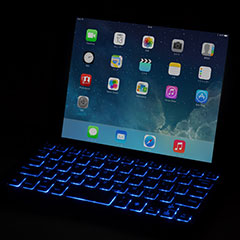 iPad mini用 光るワイヤレスキーボード Bookey Light ホワイト＆シルバー