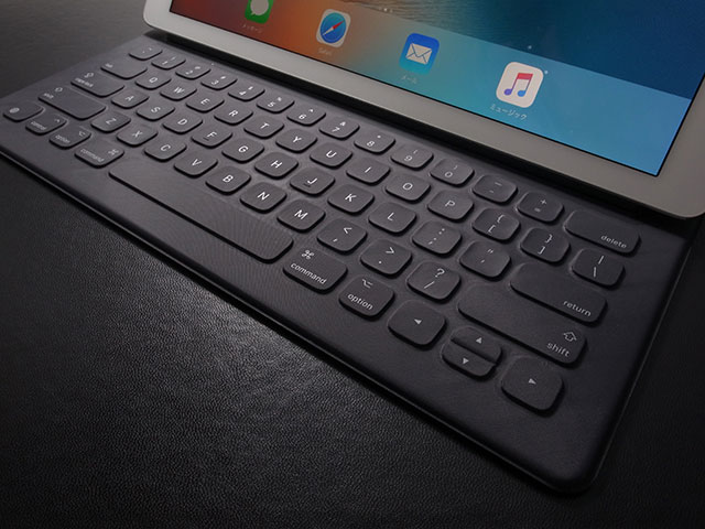 iPad ProのためのSmart Keyboard