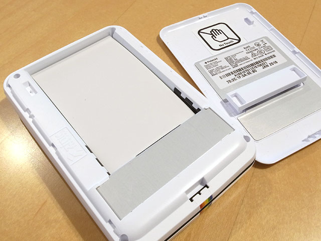 0円 【SALE／37%OFF】 Polaroid PoGoインスタントモバイルプリンター ブラック CZJ-10011B