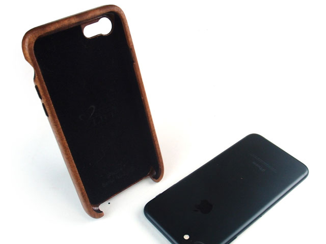LIFE iPhone 7専用木製ケース