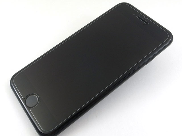 iPhone 7用ガラスフィルム Spigen GLAS.tR SLIM
