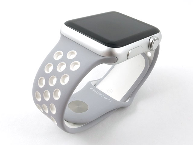 ☆夏にオススメ　新品　純正　NIKE   スポーツバンド　Apple Watch