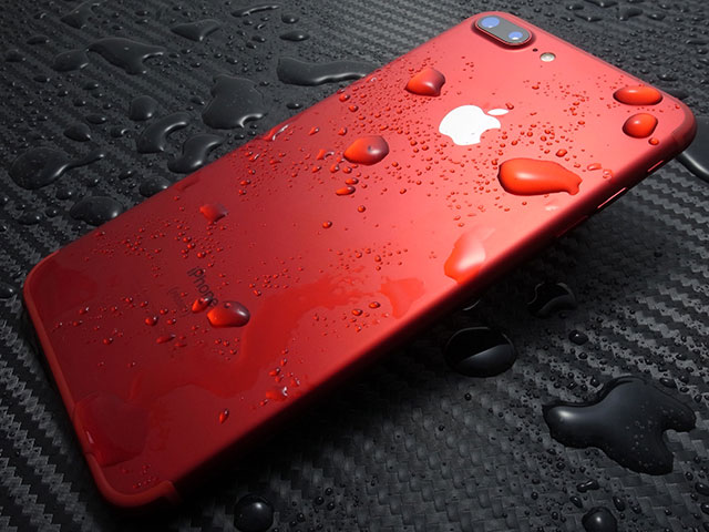 iPhone 7 Plus (PRODUCT)RED Special Edition