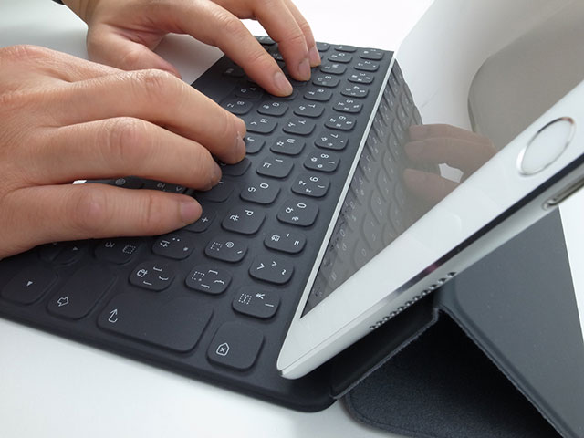 サイト無料 Apple 10.5インチタブレット用 日本語 Keyboard Smart PC周辺機器
