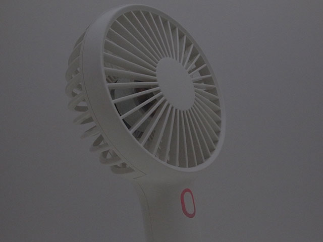 Tquens ミニ扇風機 H900