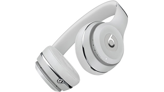 24. Beats SOLO3 WIRELESS ヘッドフォン シルバー-