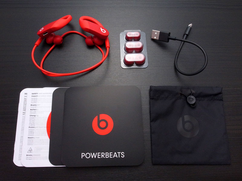 Powerbeats 高性能ワイヤレスイヤフォン