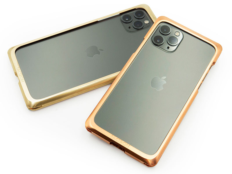 ファクトロンのiPhone 11 Pro用ケース・シンプレックスの純銅製と真鍮製