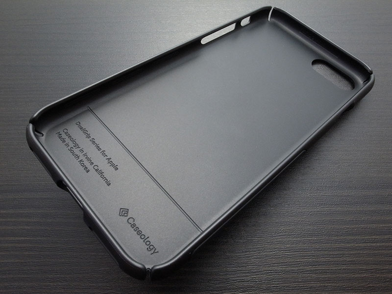 Caseology iPhone SE（第2世代）ケース Dual Grip