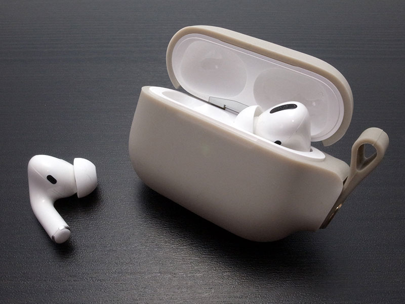 moshi Pebbo for AirPods Pro