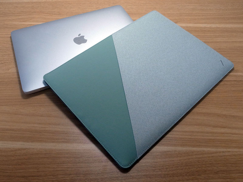 レビュー】Native Union Stow Slim Sleeve for 13インチMacBook Air