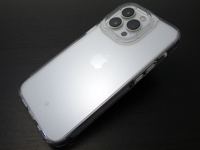 iPhone 13 Pro用ケース Caseology スカイフォール