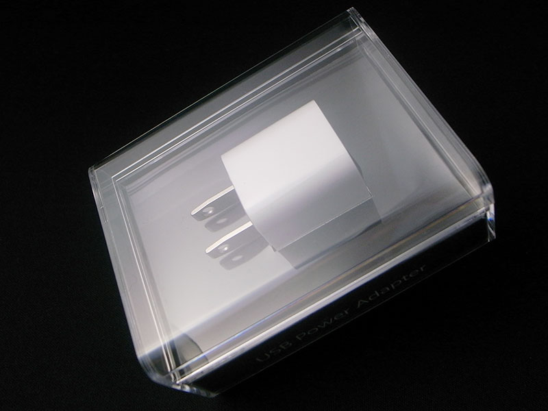 USB電源アダプタ単品のプラスチック製パッケージ