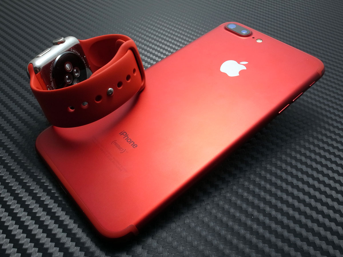 (PRODUCT)REDのiPhone 7 PlusとApple Watchバンド