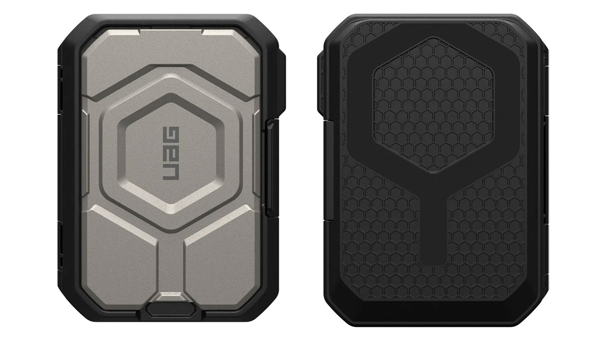 UAG Magnetic Wallet With Stand