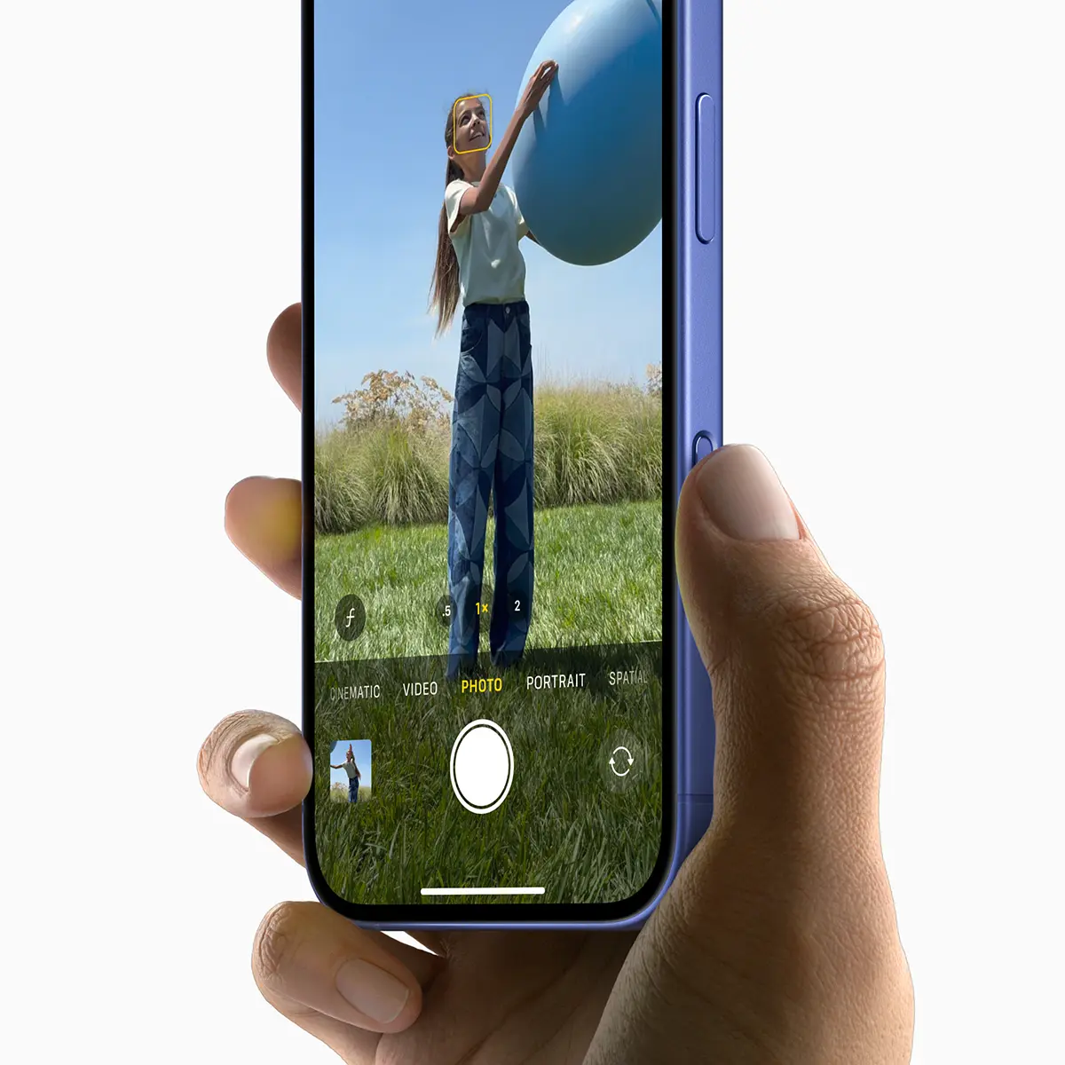 iPhone 16のカメラコントロール