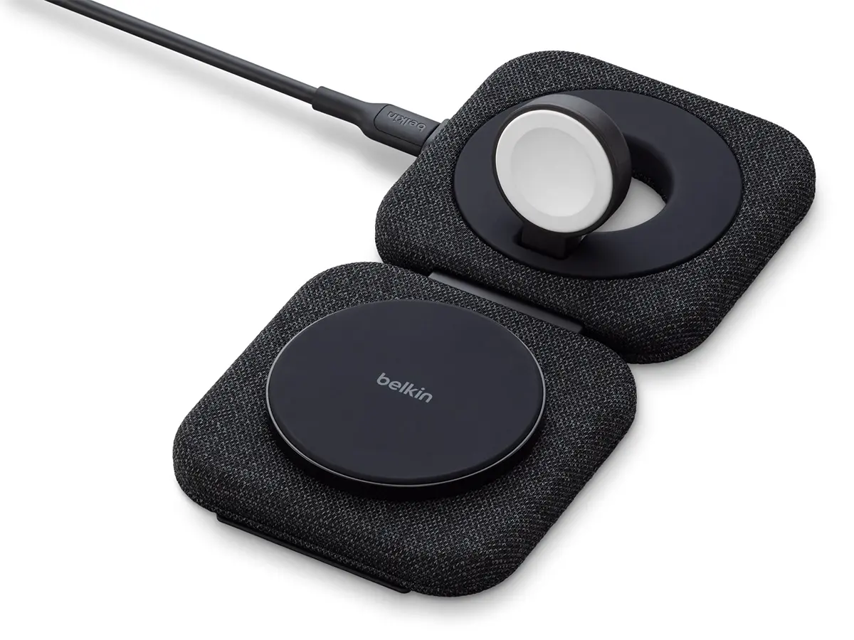 Belkin 2-in-1 Magnetic Charging Travel Pad