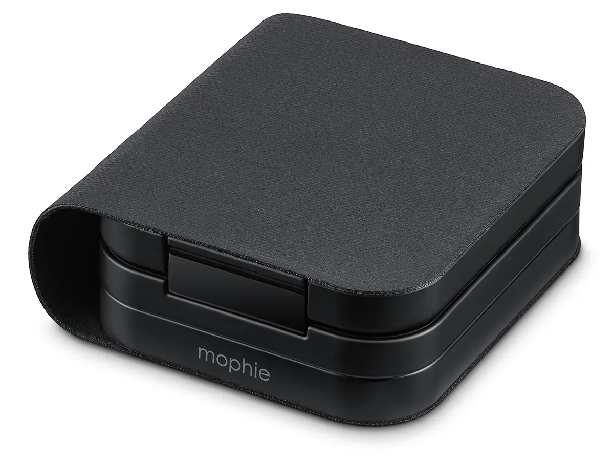 mophie 3-in-1 travel charger（MagSafe対応）