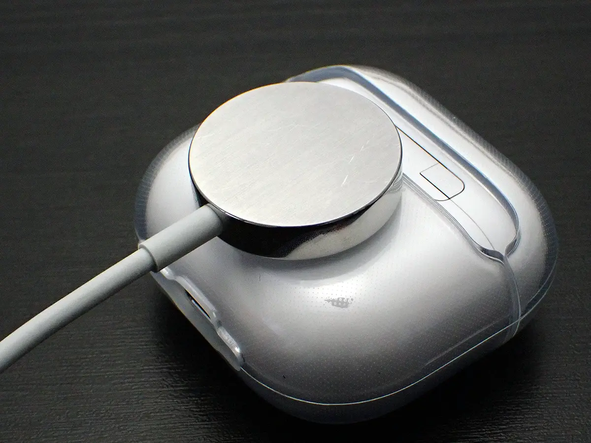 Tech21 EvoClear Case for AirPods 4