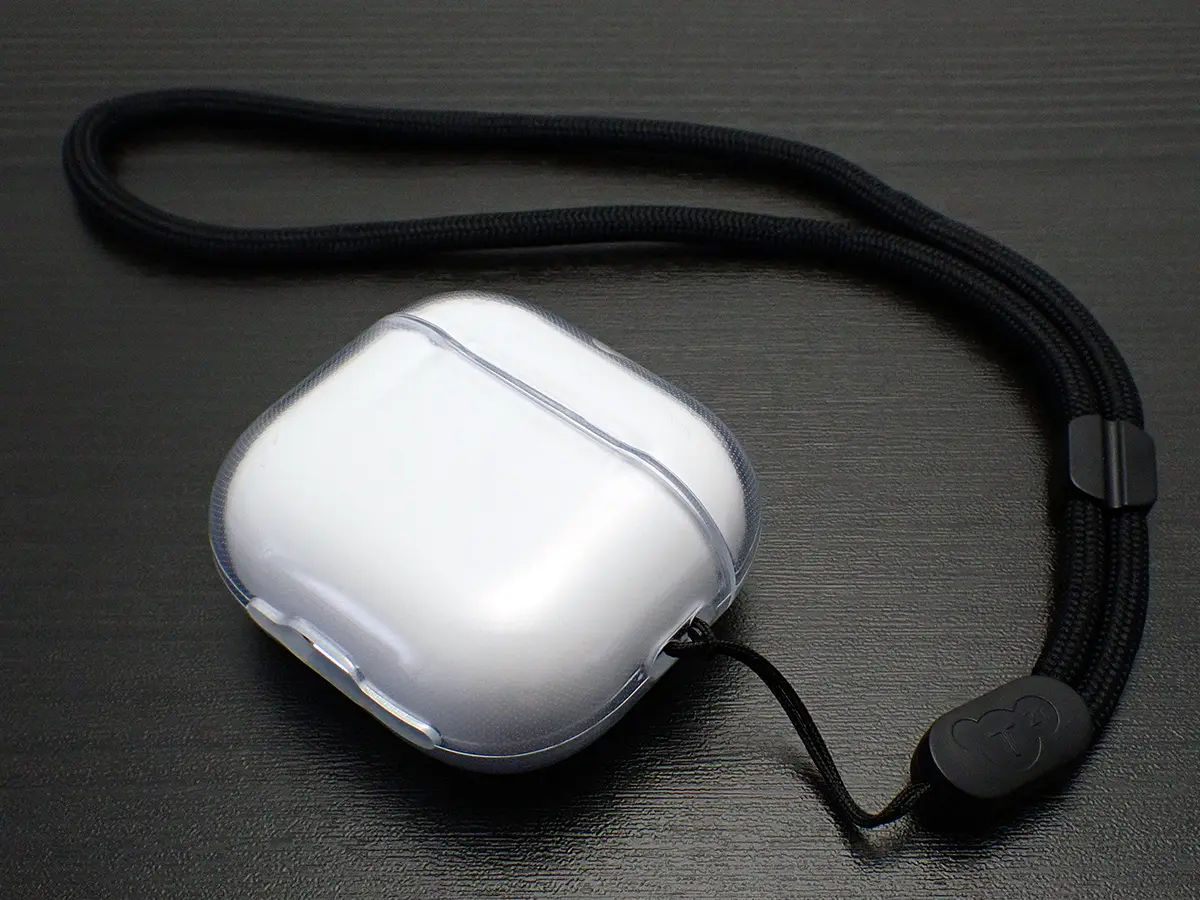 Tech21 EvoClear Case for AirPods 4