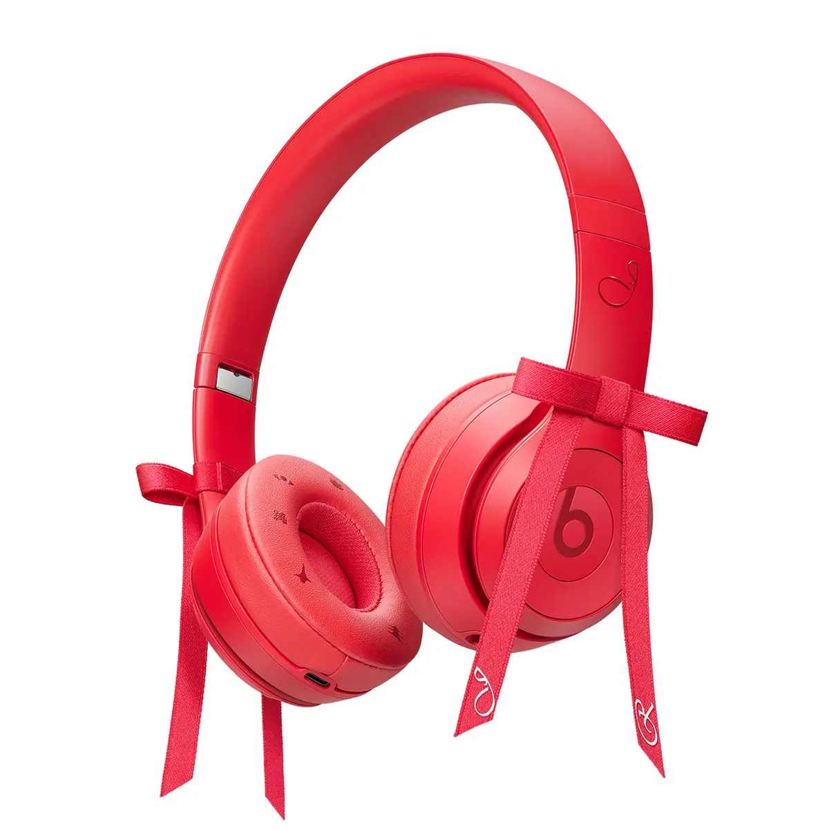 Beats Solo 4 JENNIE Special Edition