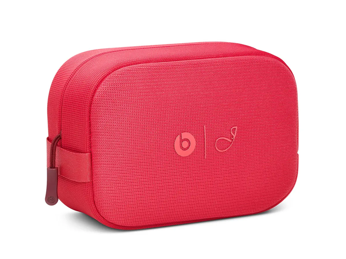 Beats Solo 4 JENNIE Special Edition