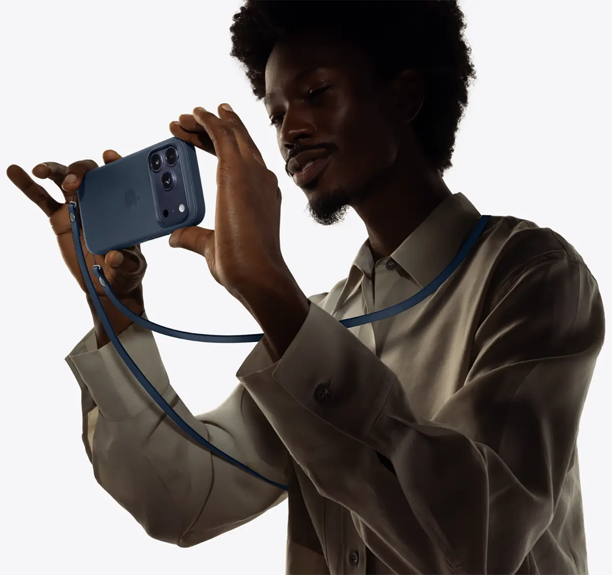 クロスボディストラップ