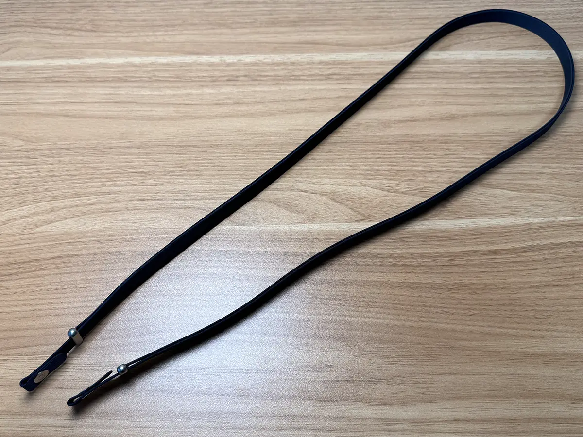 クロスボディストラップ