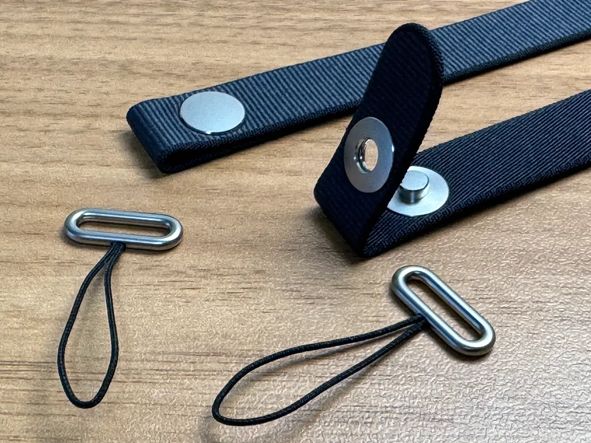 クロスボディストラップ