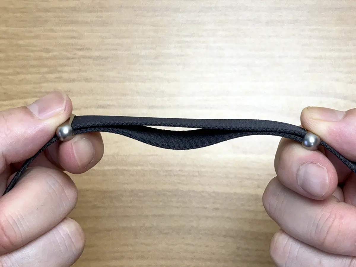 クロスボディストラップ