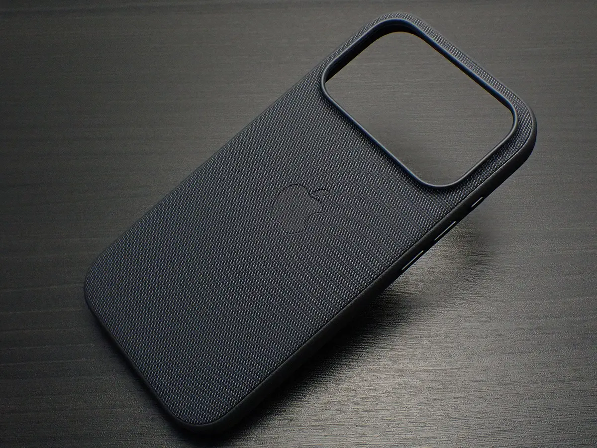 iPhone 17 Proテックウーブンケース