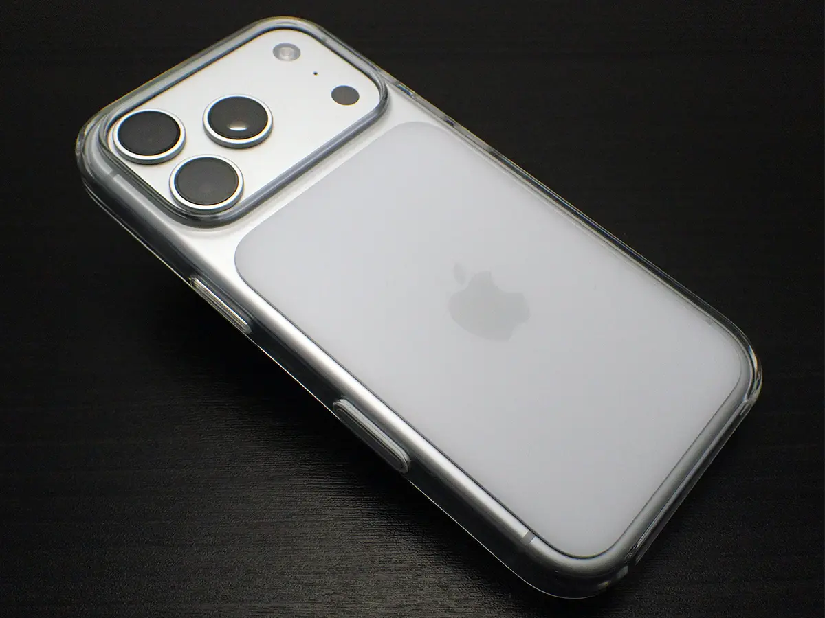 iPhone 17 Proクリアケース