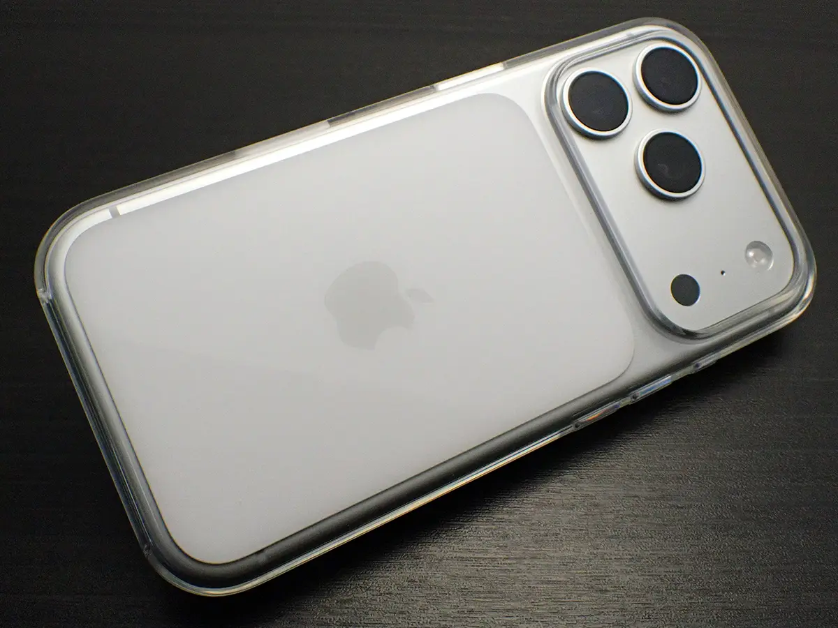 iPhone 17 Proクリアケース