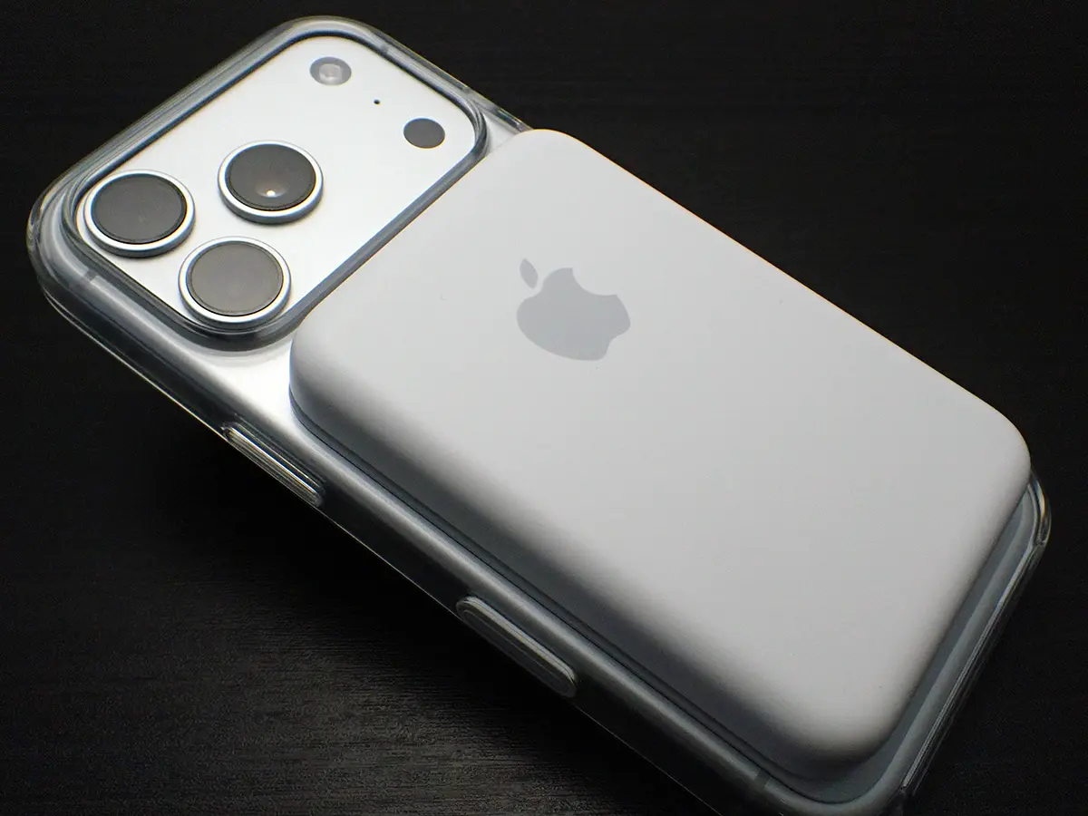 iPhone 17 Proクリアケース