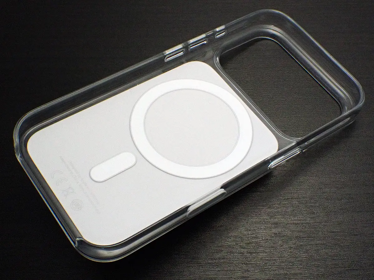 iPhone 17 Proクリアケース