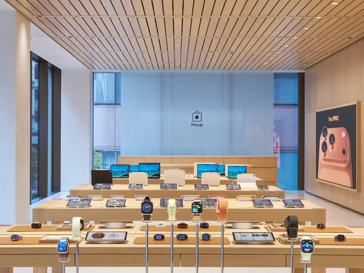 Apple銀座のピックアップカウンター