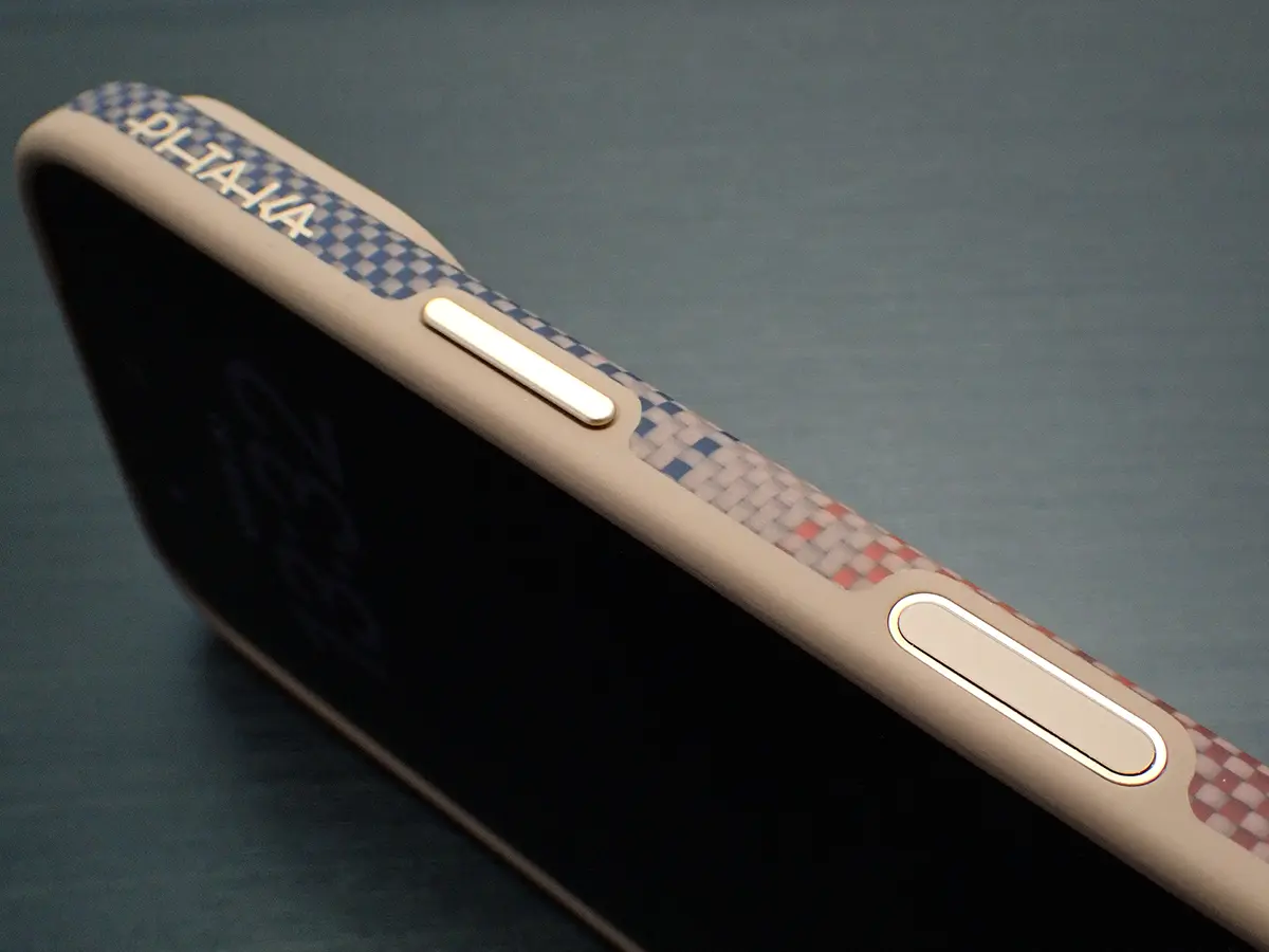 Pitaka Aramid UltraGuard Case