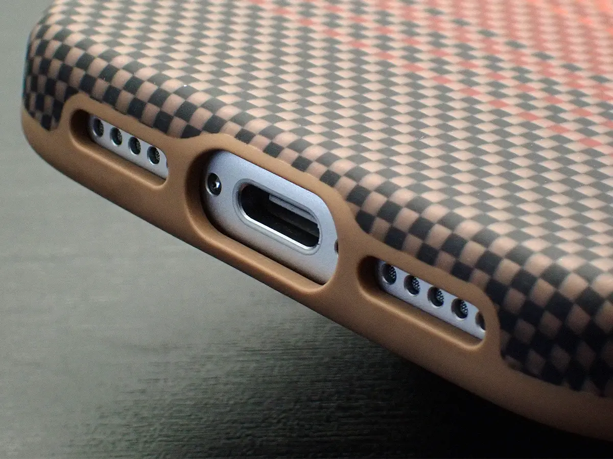 Pitaka Aramid UltraGuard Case