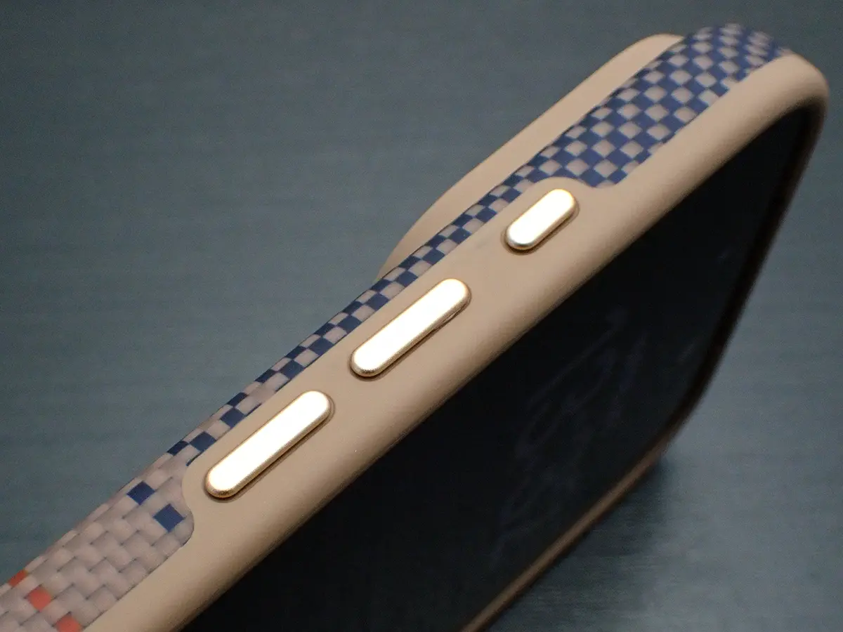 Pitaka Aramid UltraGuard Case