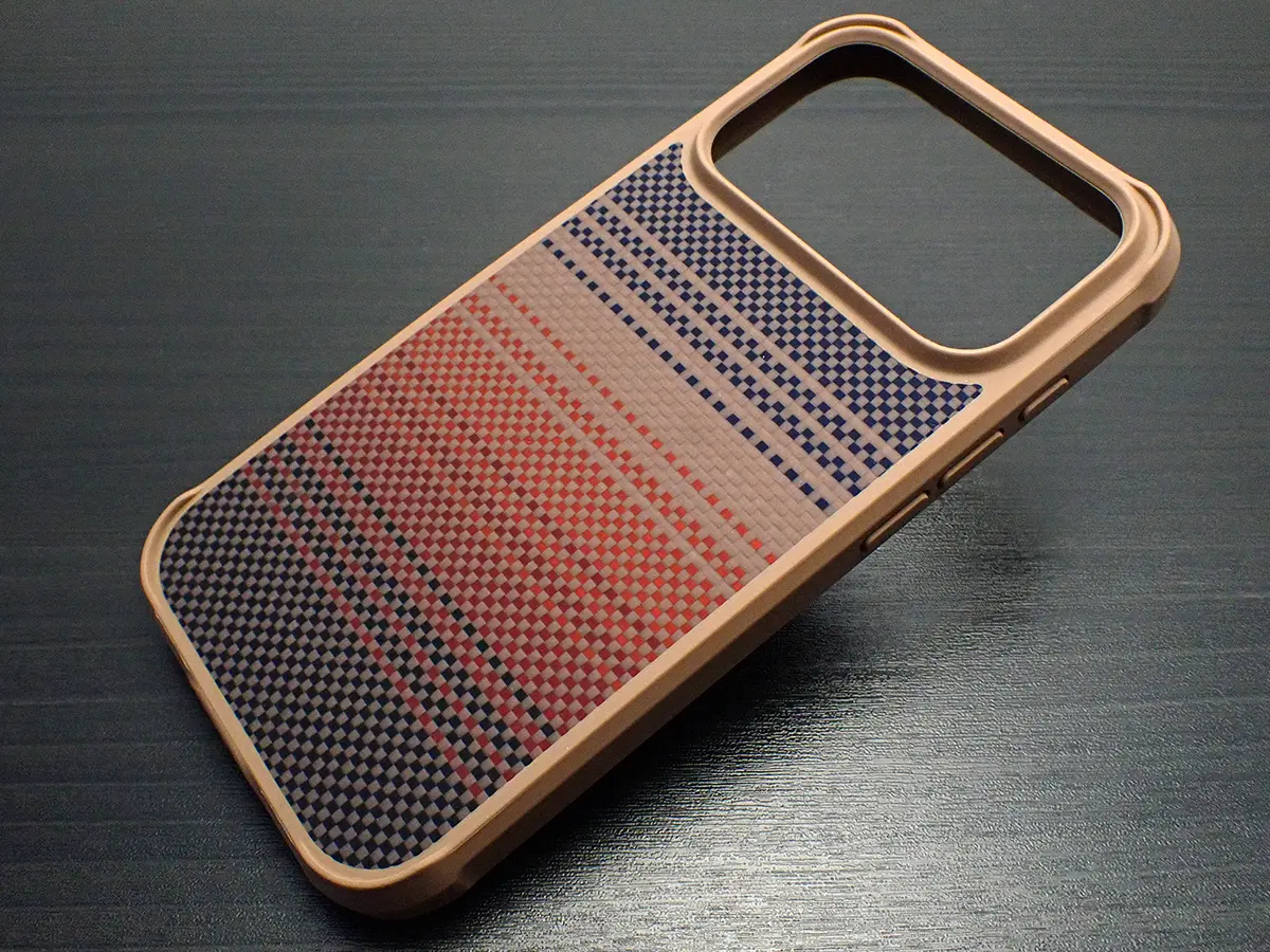 Pitaka Aramid ProGuard Case