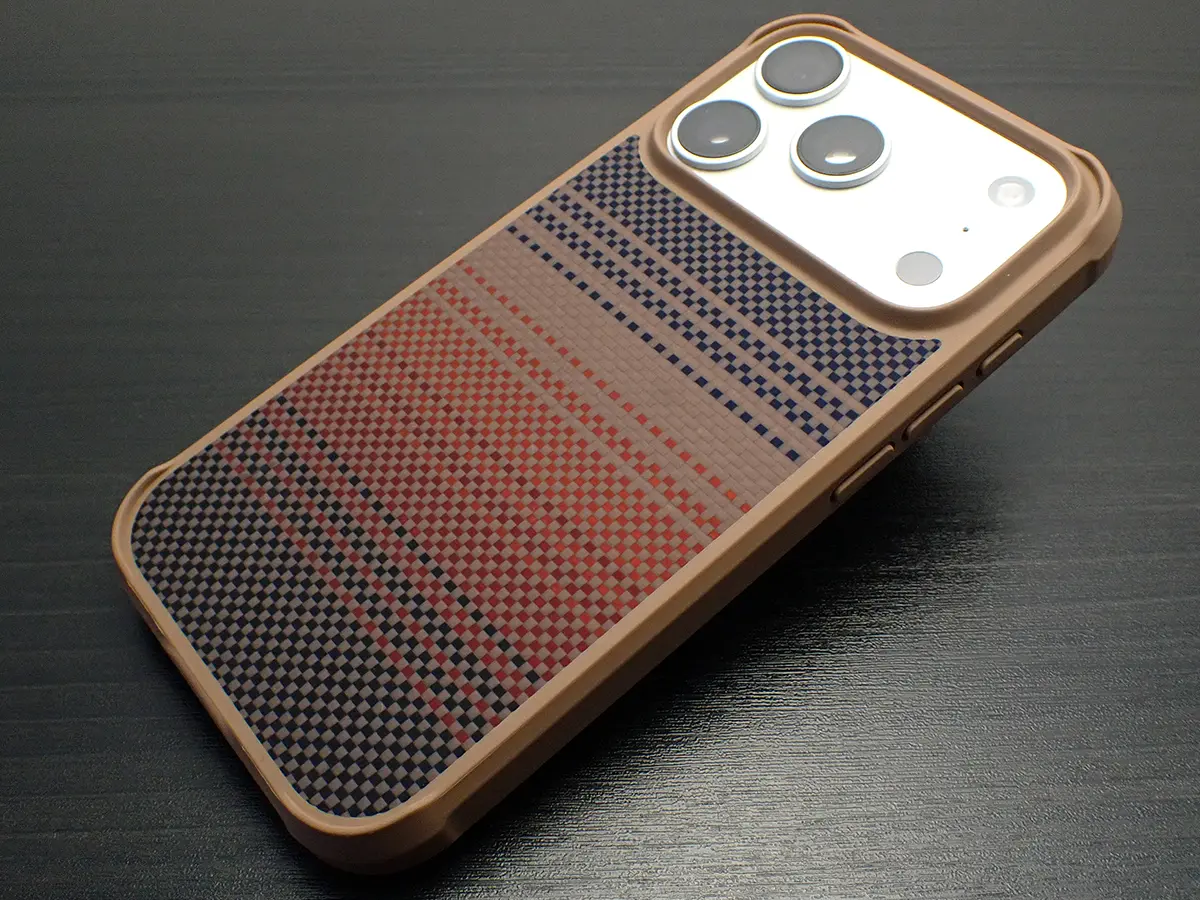 Pitaka Aramid ProGuard Case