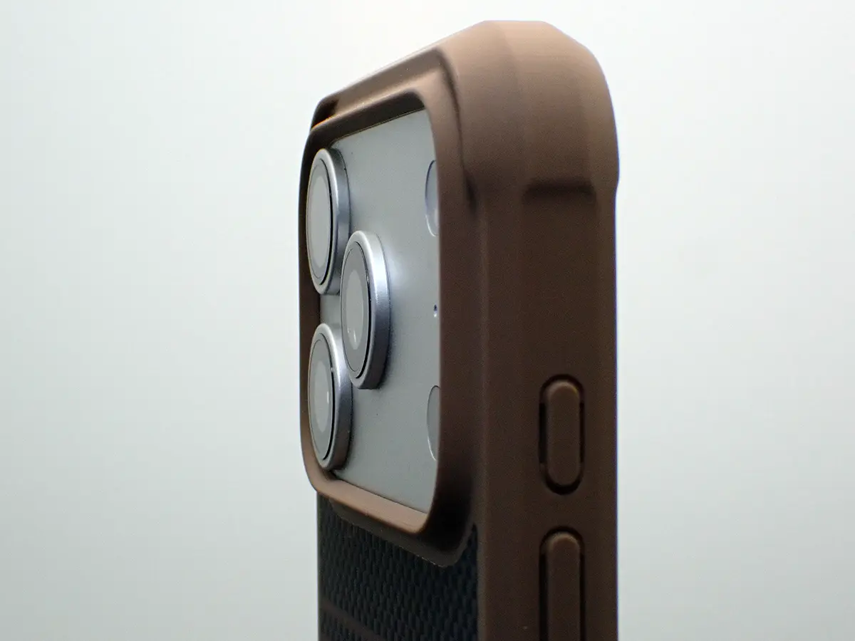 Pitaka Aramid ProGuard Case