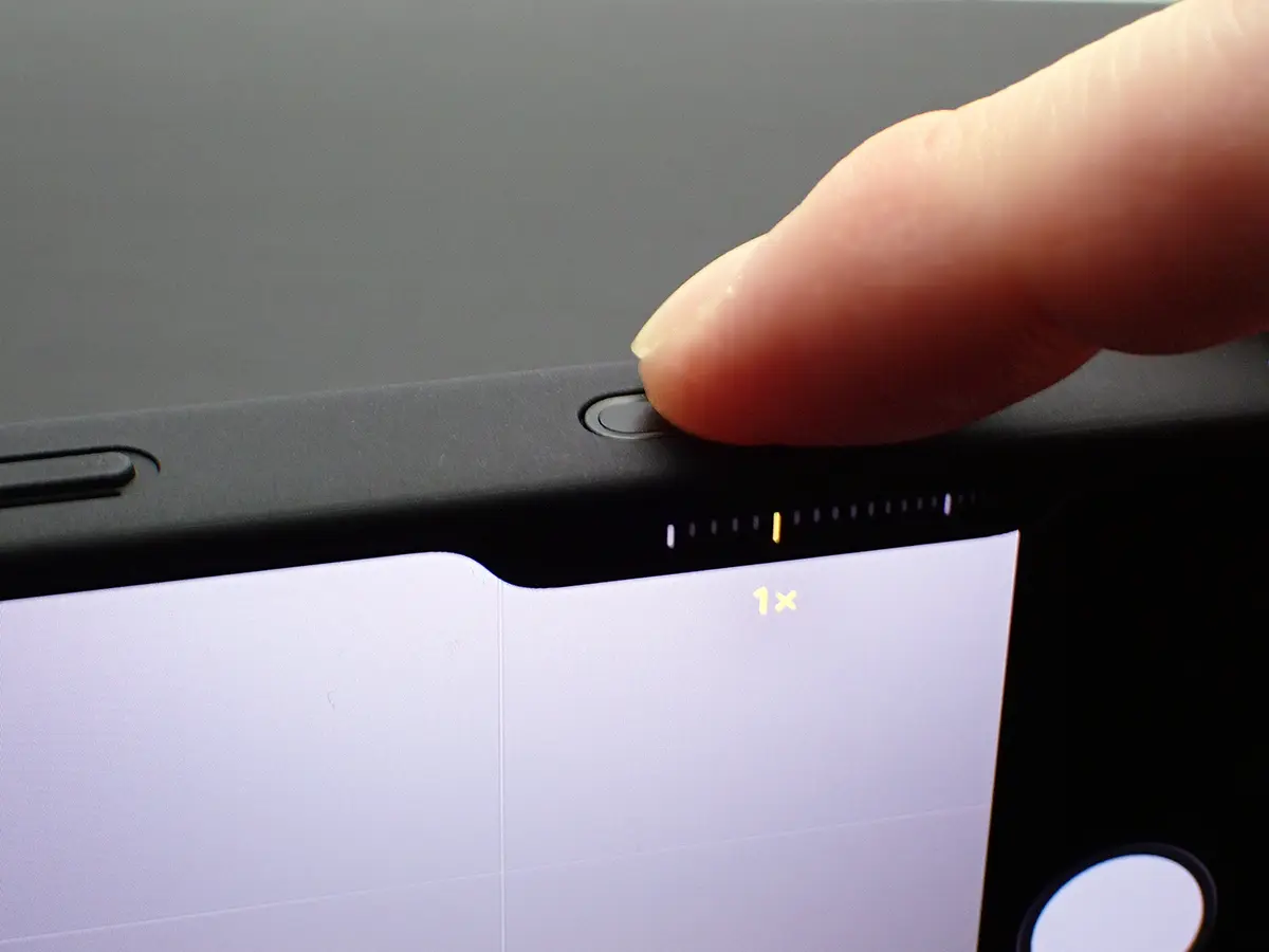 CASETiFY iPhone 17 Pro用 グレーズケース