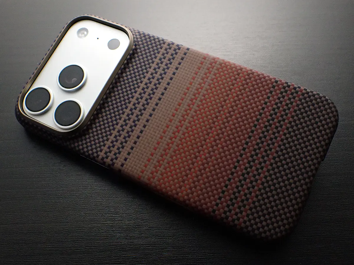 Pitaka Ultra-Slim Case