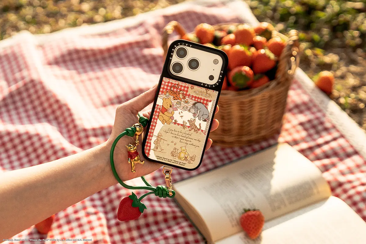 CASETiFY くまのプーさん コレクション